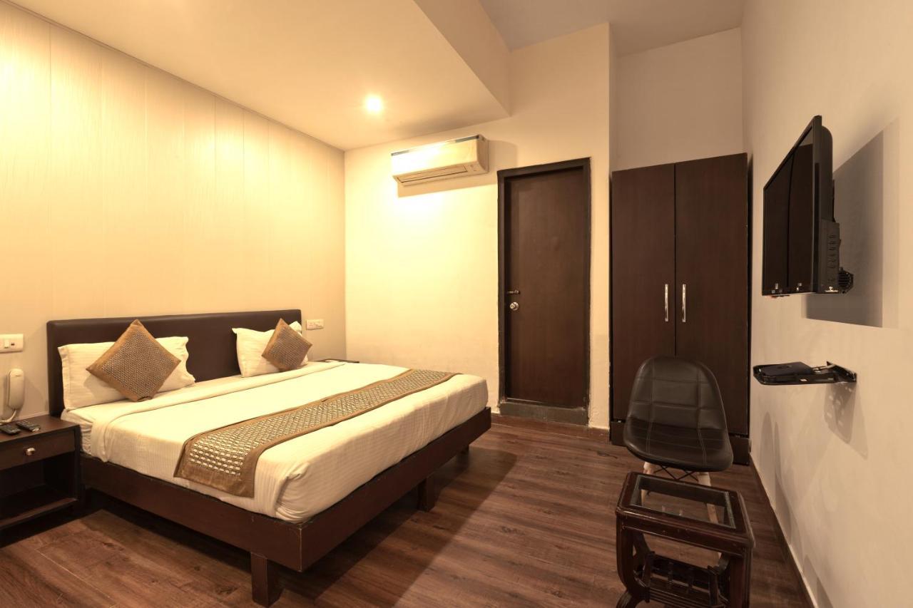 Luxury Tashree At Airport Hotel 4*